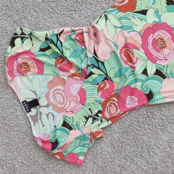 INCREDIBLE Vintage Y2K BCBG Floral Ruched V-Neck Cap sleeve Dress, Size S 🌸 - Picture 2 of 9